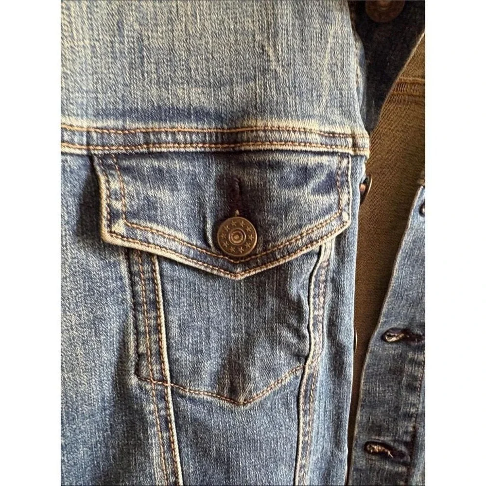 Goodfellow & Co Light Wash Denim Trucker Jacket Medium